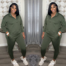 Load image into Gallery viewer, Jessica Set(Half Zip)(Blue,DK.Green,Dk.Olive)
