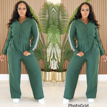 Load image into Gallery viewer, WEEKEND JUMPSUIT (GREEN)
